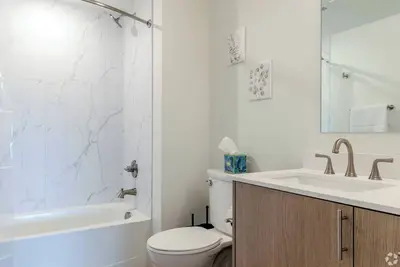 Image de 2-bedroom apartment in fabulous Denver with fitness room, WiFi, Ac