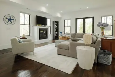 Image de Spacious New Construction\/ Walk-Beach\/ FirePit\/ Game Rm\/ Private\/Family Friendly