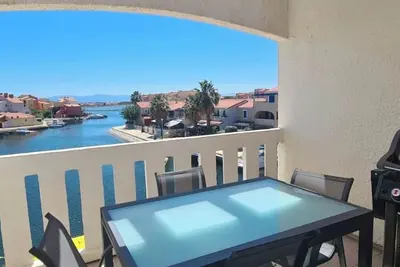 Image de Magnifique Appartement Avec vue sur le lac Marin, Jacuzzi Privatif Chauffé