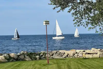 Image de Waterfront View Lake Michigan - Available Dates for late Summer & Fall Y'all