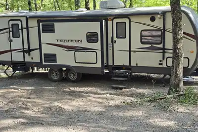 Image de Eagles Nest #1 Camper