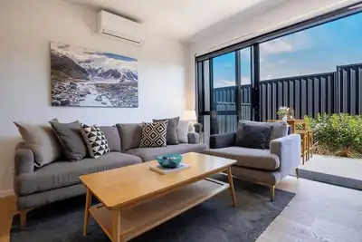 Image de Explore Wanaka - New & Stylish