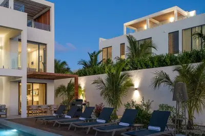 Image de Tc Villas // Lumiere East // Walk to Grace Bay Beach!