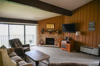 Image de Villa Como at Interlaken |Short Walk to Beach |Pool |Gas Fireplace |Ski at Alpine or Grand Geneva