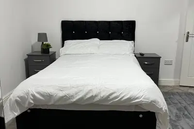 Image de 1-Bed Apartment in clifton Nottingham