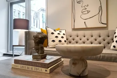 Image de Home Away From Home! Gorgeous, 2 Bed Private Apt