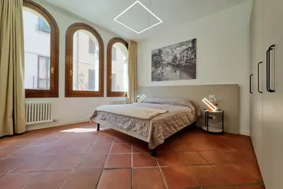 Image de Bridge of Angels Modern and Central Apartment!