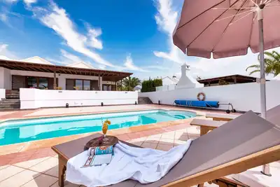 Image de Casa Guayre - Private Pool, Bbq, Air-Con and Ping-Pong By Lanzarote Vacation Homes
