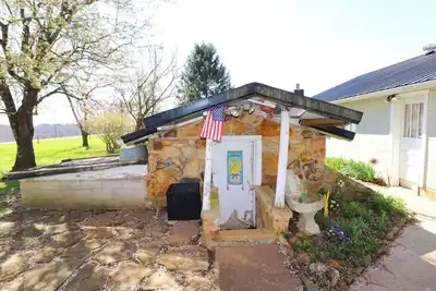 Image de Welcome to the Farmhouse at Cold Hill