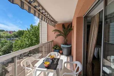 Image de Lumineux T3 avec Balcons et Parking - Centre Arcachon, Résidence Magellan, Proche Plage & Commerces