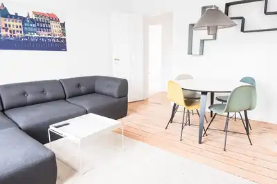 Image de Beautiful 2-bed with large balcony