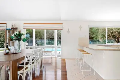 Image de Paradise in Sorrento - style & space!