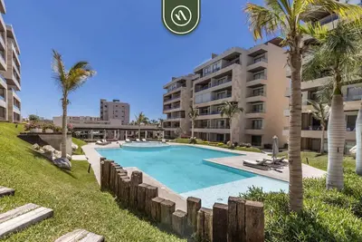Image de New 2br Condo - Cabo Bay - Pool - Gym - Playground