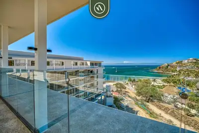 Image de New Oceanfront 2br Condo - Beach Access