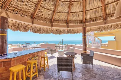 Image de Casa en el Cielo: Enjoy the wonderful beach views and take a dip in the pool!