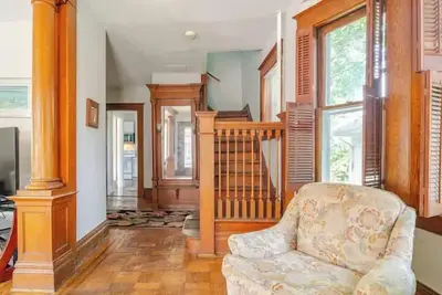 Image de Victorian Home |Sleeps 10|Fenced|4br|Full Kitchen|Steps2 Ycp