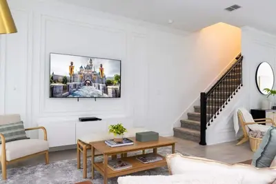 Luxurious Home w/Theme Beds & Private Pool