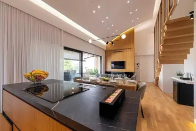 Image de Opulent Penthouse 2 at the heart of Varkiza