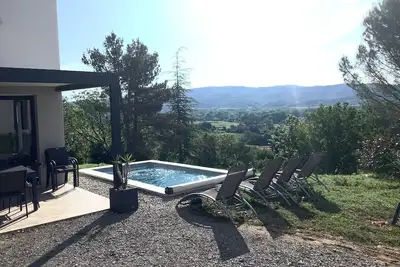 Image de Maison de 6 Personnes Avec Piscine à 10 mn à Pied d’un Site Classé