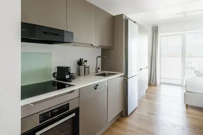 Beautiful and cool Studio w/balcony