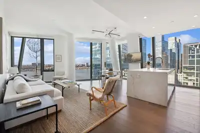 Image de 27th Floor Luxury Condo in the Lincoln Center area of charming Uws