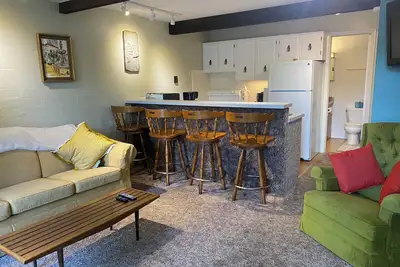 Image de Ground Level Condo #4 at Greek Peak