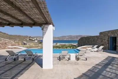 Image de 4 Bedroom Villa with private pool and sea view