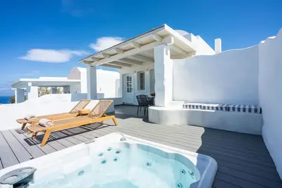 Image de Pearl 2bd Villa HotTub Sea/Sunset View