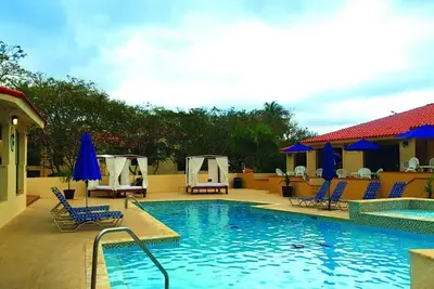 Charming 2br Condo at Park Royal Club Cala