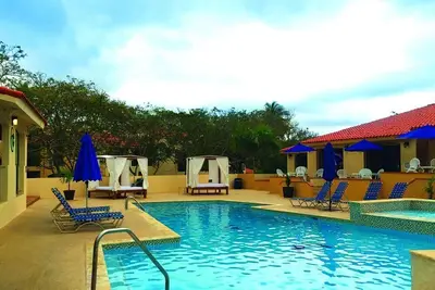 Modern 2br Condo at Park Royal Club Cala with Kid's Pool