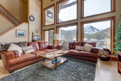 Image de 400 Whispering Pines Dr.