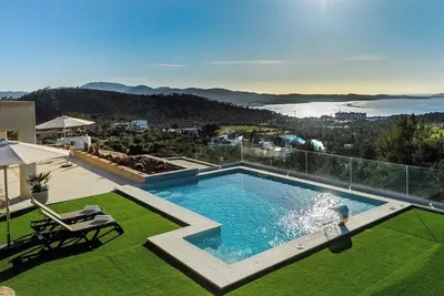 Image de New! Villa Sa Rota Luxury Sea Views