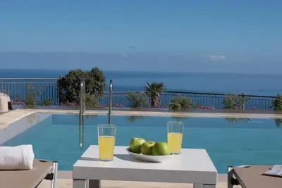 Image de Villa Eolos with private pool