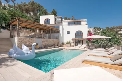 Image de Can Furnet in Ibiza with 4 bedrooms and 8 bathrooms