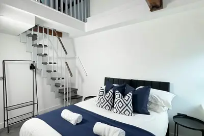 Image de en Ville-Appartement-Salle de bain privée séparée-Vue sur la cour-Apartment 4