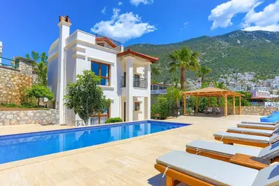 Image de Villa Eos in Kalkan with 3 bedrooms and 4 bathrooms