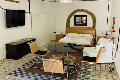 Image de Loft in Pieno Centro Storico con Arredamenti di Design e Ingresso Indipendente