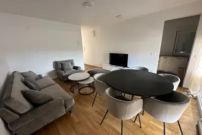 Image de Three Bedroom Apartment with Balcony A2