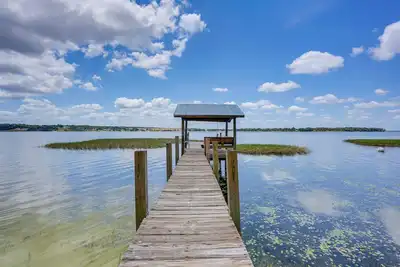 Image de Waterfront Home on Crooked Lake w/ Game Room!