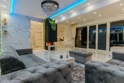 Image de Villa La Bocca with Jacuzzi Spa Pool - Luxury Villa with Jacuzzi