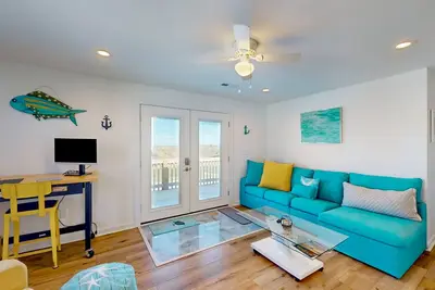 Image de Oceanview home with stunning views, balcony and beach access