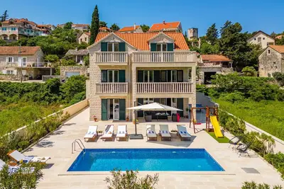 Image de Authentique villa luxueuse Janie