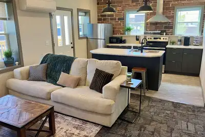 Image de 2 Bedroom Apartment - Downtown