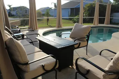 Image de H&K Florida Vacation Villa, Entire Villa near Disney/Universal Theme Parks and Golf! Pool, Firepit,