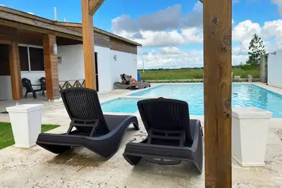 Beautiful Villa in Las Parras with amazing pool. Pet-friendly