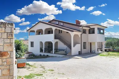 Image de Apartment 2275/75747 (Istria - Rovinjsko Selo), 7000m from the beach