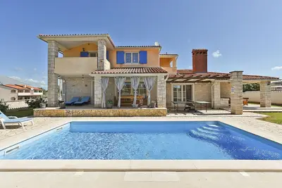 Image de House 2326\/110968 (Istria - Vodnjan), 5000m from the beach