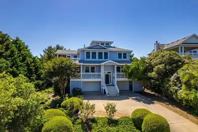 Image de Cloudbreak: Pet Friendly, Oceanside, Hot Tub, Community Amenities!