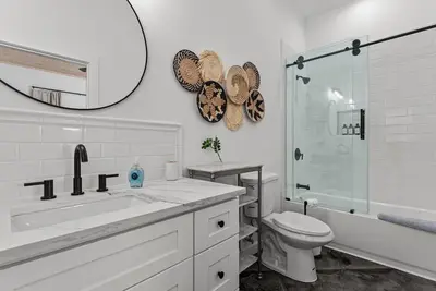 Image de Cross Mountain Cottages 7 | Ensuite Baths & Porch