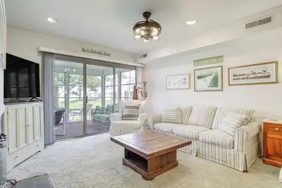 Image de 2 Mi to Beach: Gem w/ Enclosed Patio in Selbyville